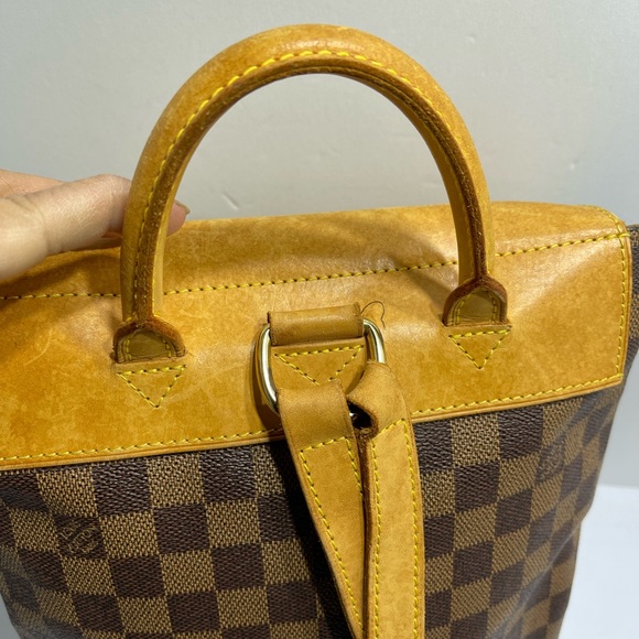 Louis Vuitton Backpack in Damier Ebene, preloved with dust bag. - Picture 9 of 16